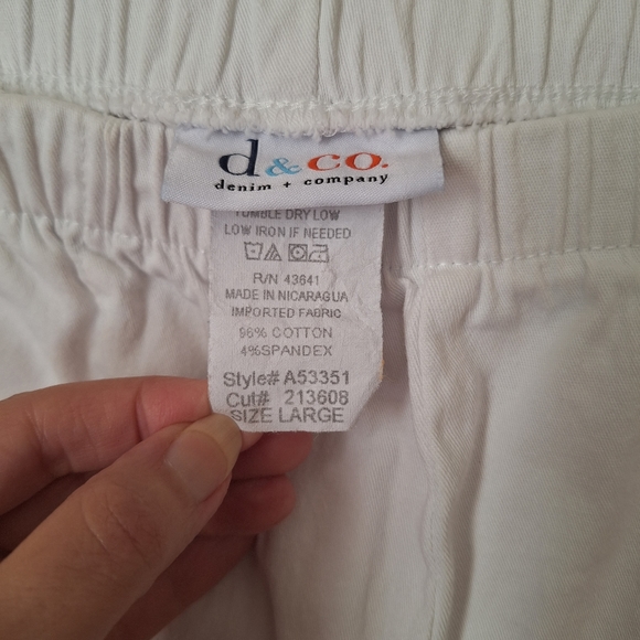Denim & Co original waist, white pants, 2 pockets, size L, A53351, READ - Picture 3 of 8